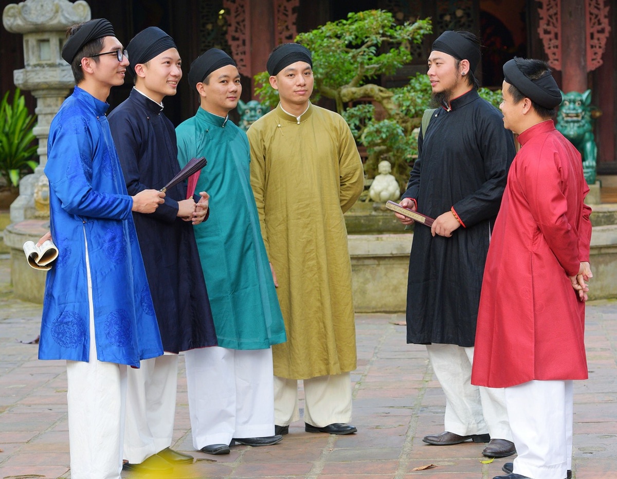 Ao the, a traditional male garment, is commonly worn during weddings, ceremonial rituals, and cultural events, symbolizing elegance and formality